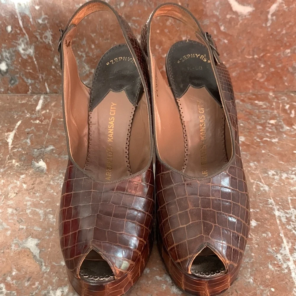 Vintage 1940’s WWII Alligator Peep Toe Slingback Platform Heels sz 6
